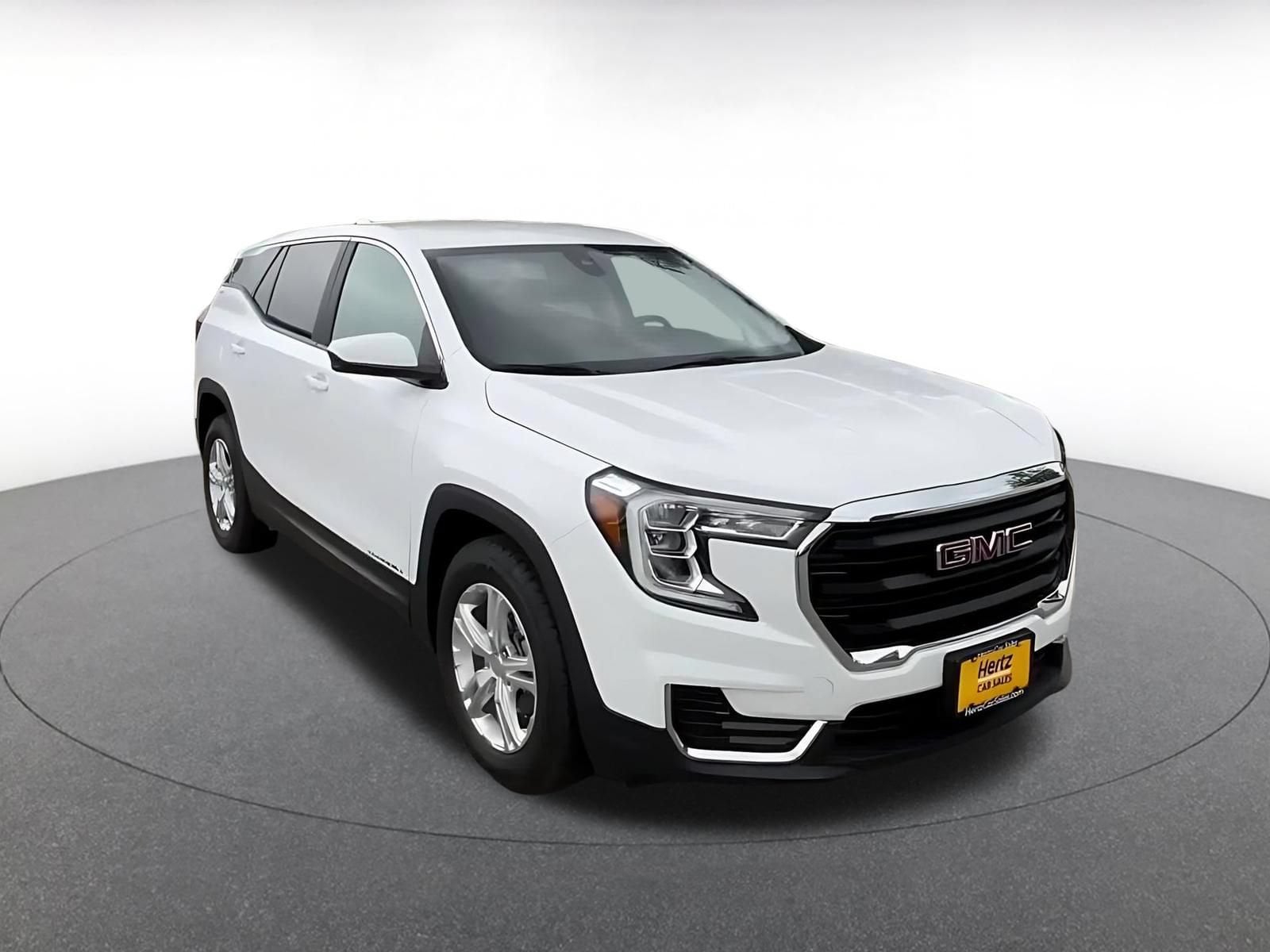Thumbnail: 2024 GMC Terrain - 3