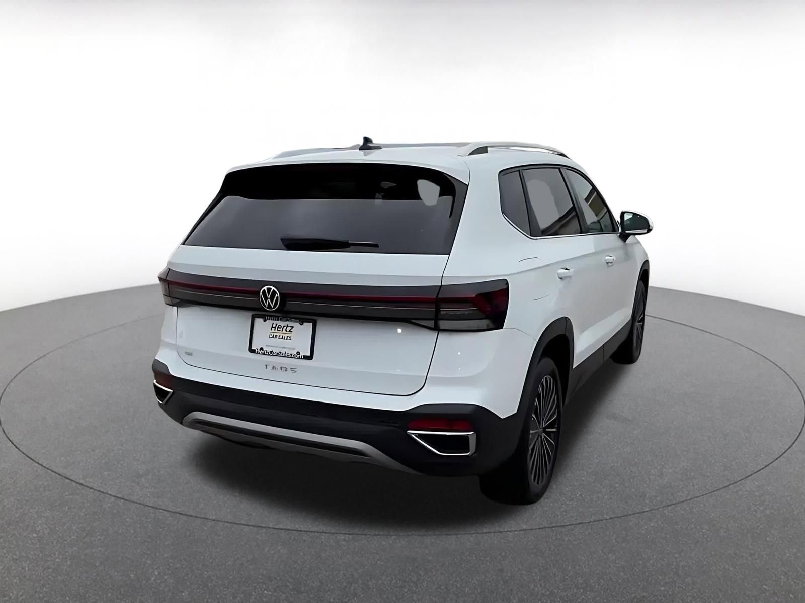 Thumbnail: 2025 Volkswagen Taos - 15