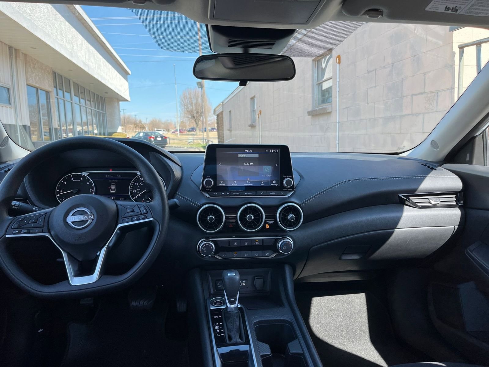 Thumbnail: 2025 Nissan Sentra - 31