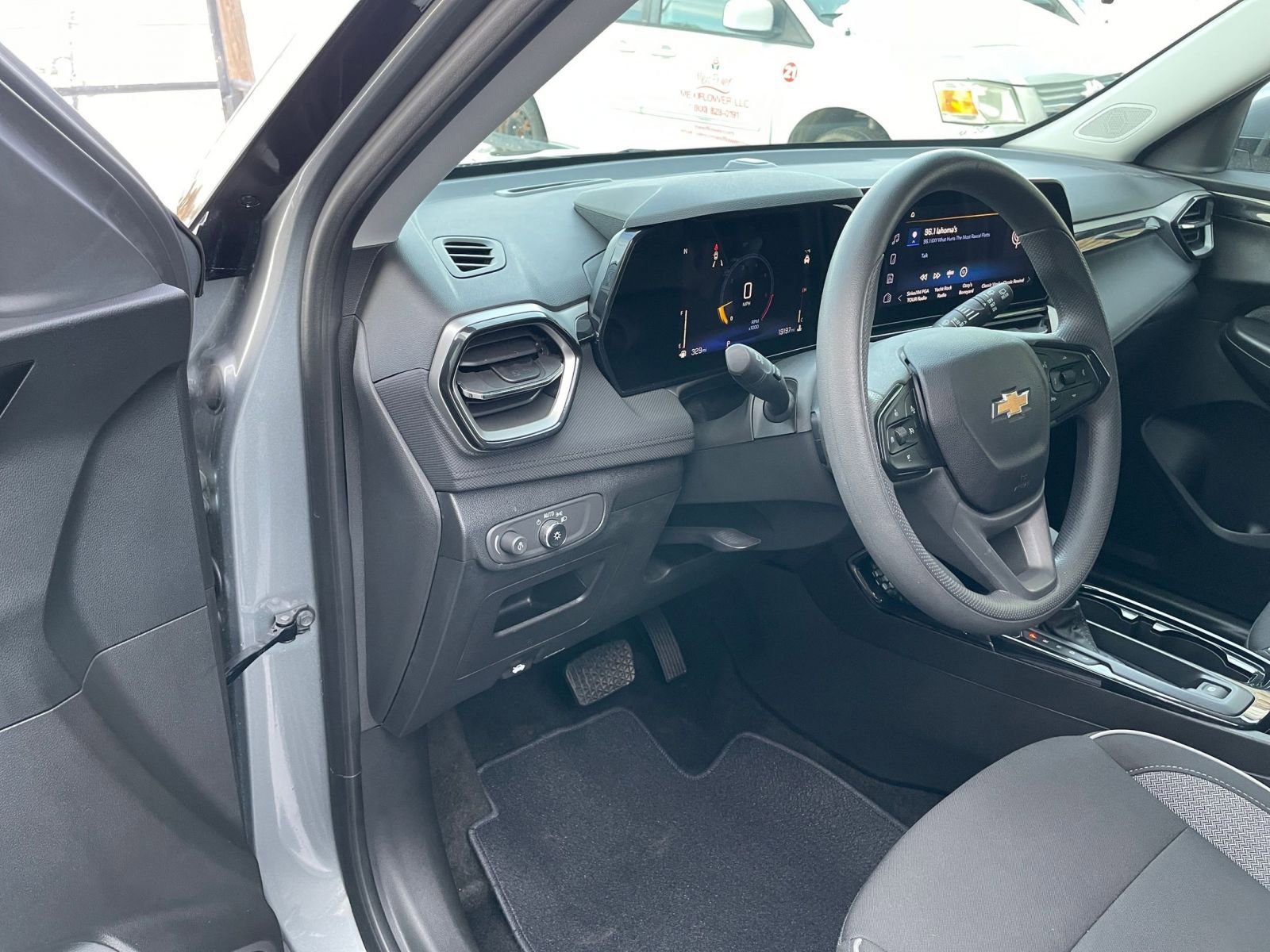 Thumbnail: 2025 Chevrolet TrailBlazer - 34