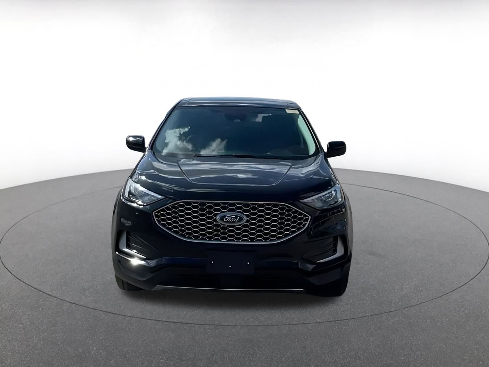 Thumbnail: 2024 Ford Edge - 4