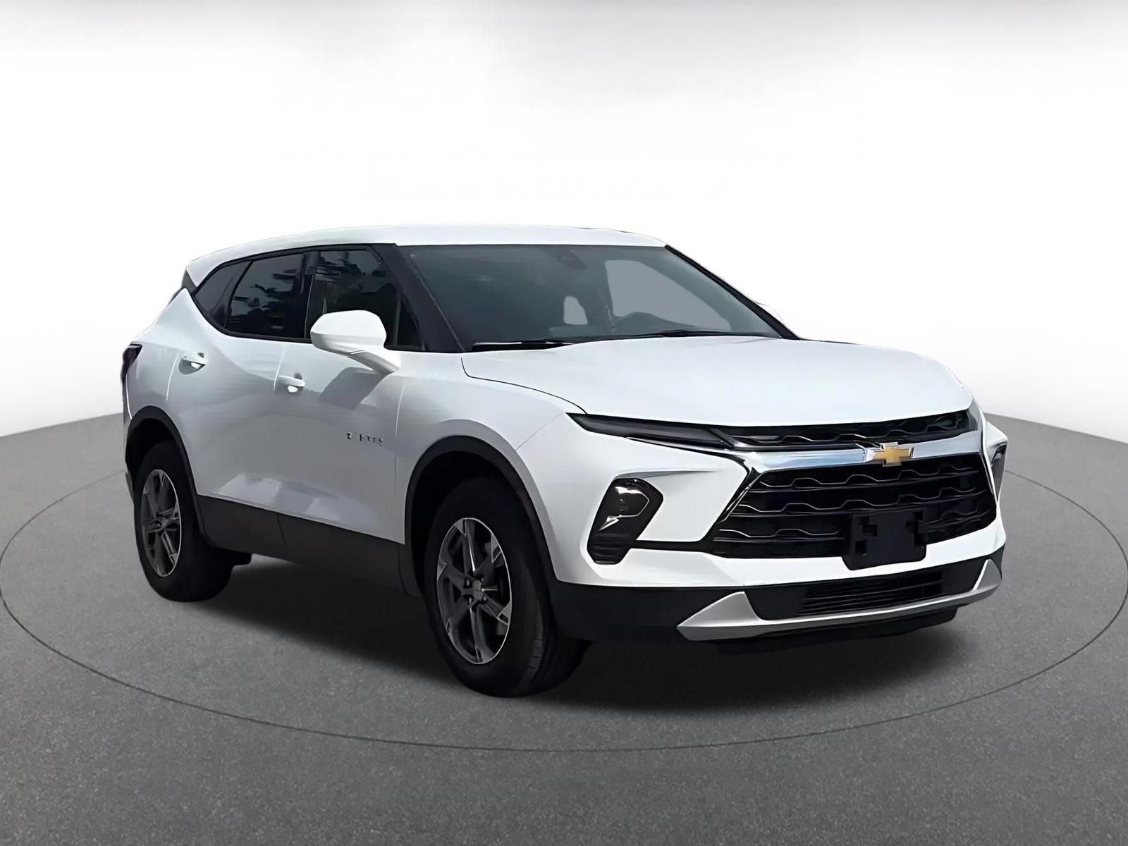 Thumbnail: 2025 Chevrolet Blazer - 3