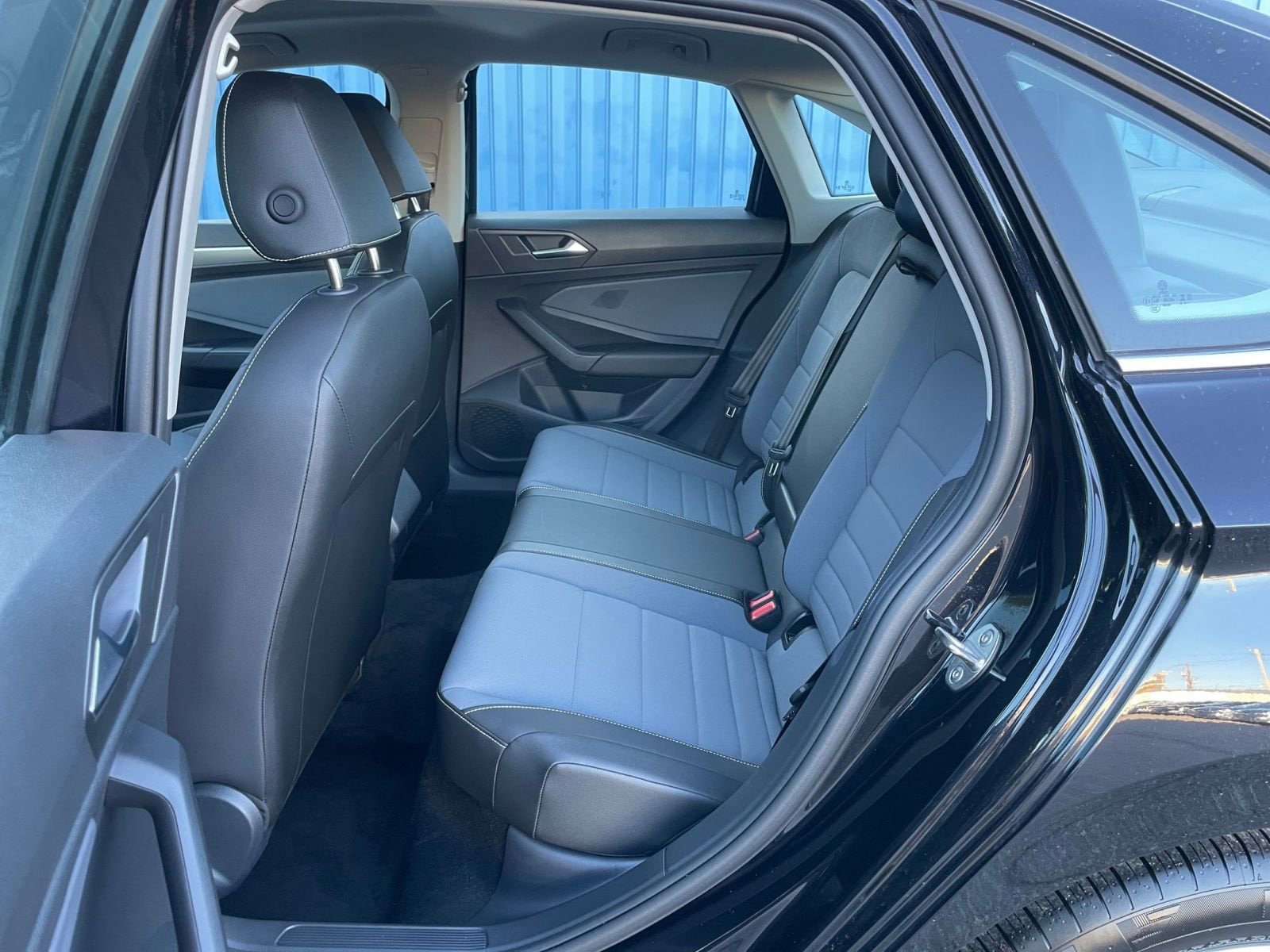 Thumbnail: 2025 Volkswagen Jetta - 24