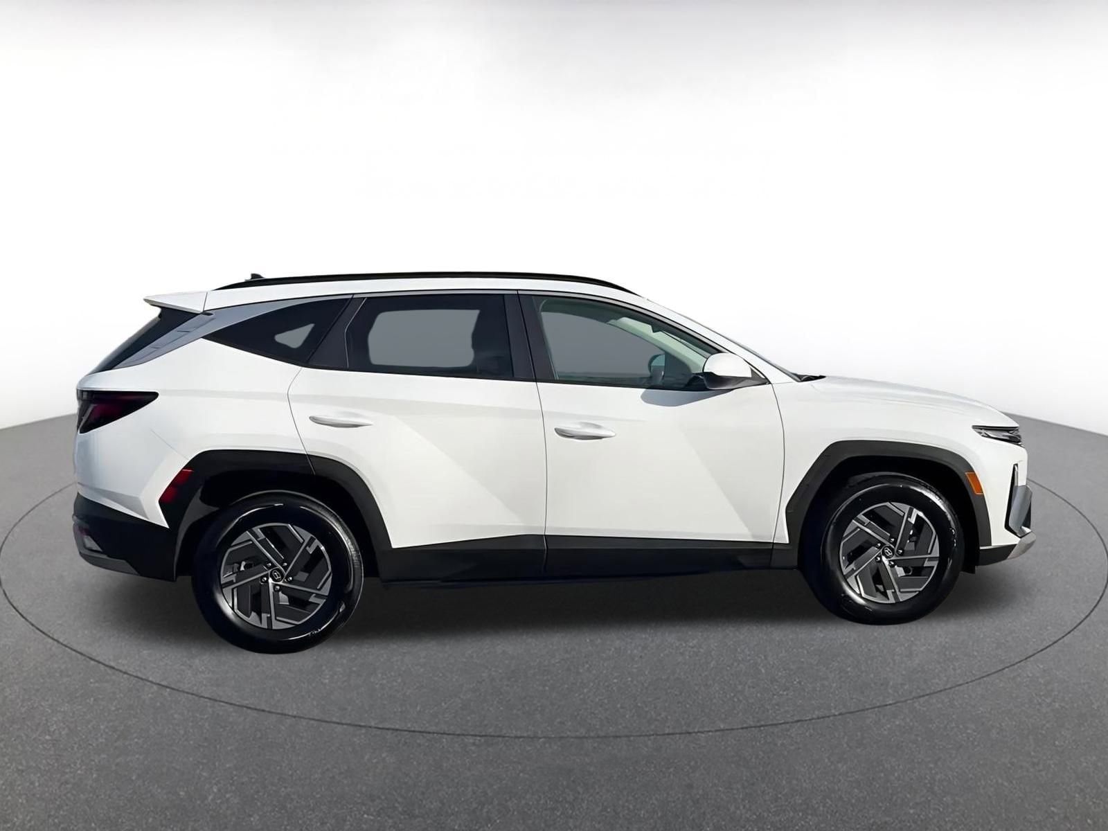 Thumbnail: 2025 Hyundai Tucson - 16