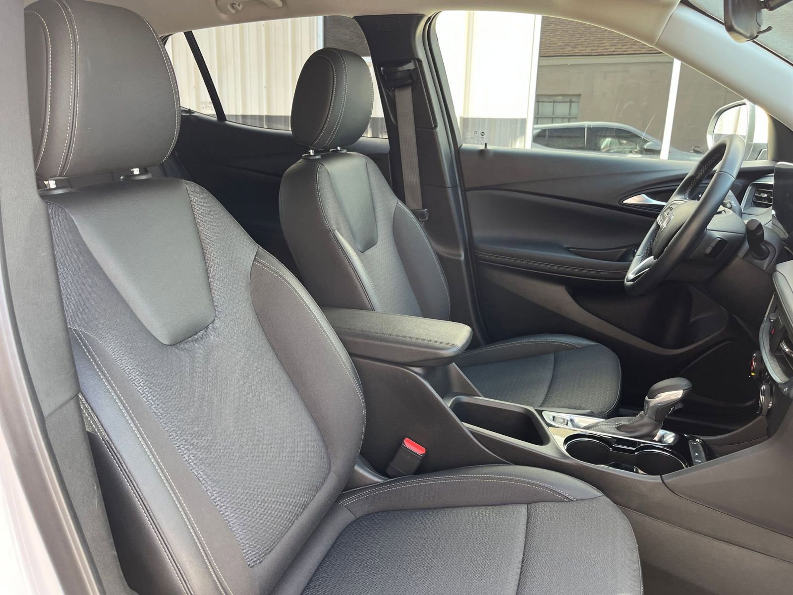 Thumbnail: 2025 Buick Encore GX - 35