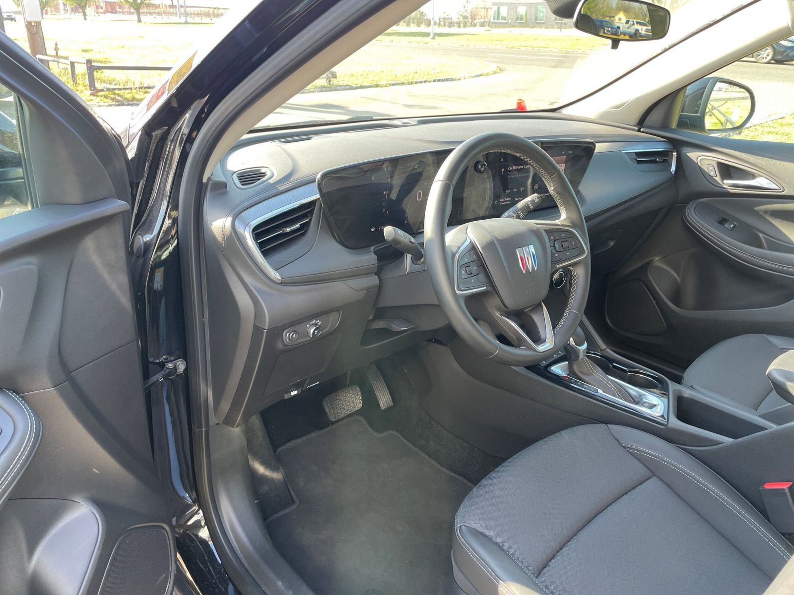 Thumbnail: 2025 Buick Encore GX - 33