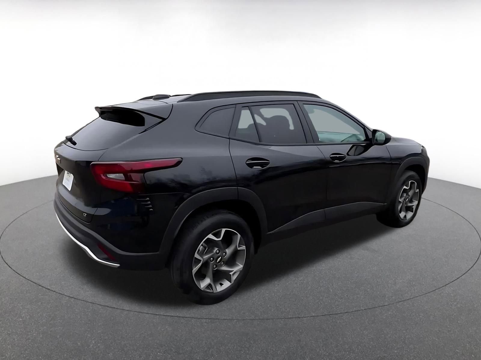 Thumbnail: 2025 Chevrolet Trax - 14