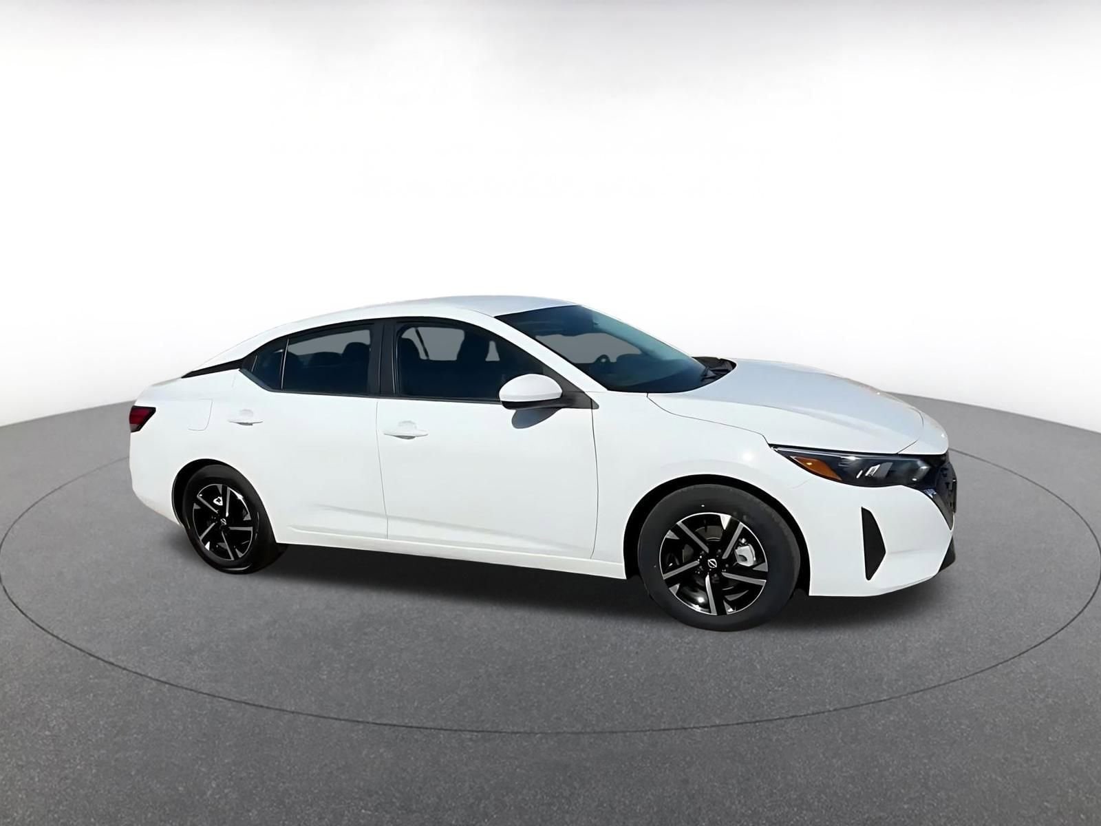 Thumbnail: 2025 Nissan Sentra - 2