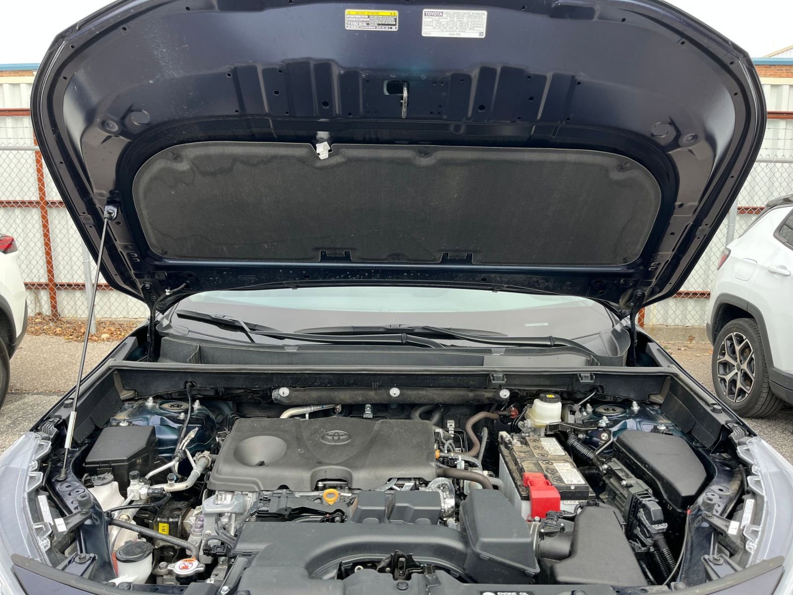 Thumbnail: 2025 Toyota RAV4 - 32