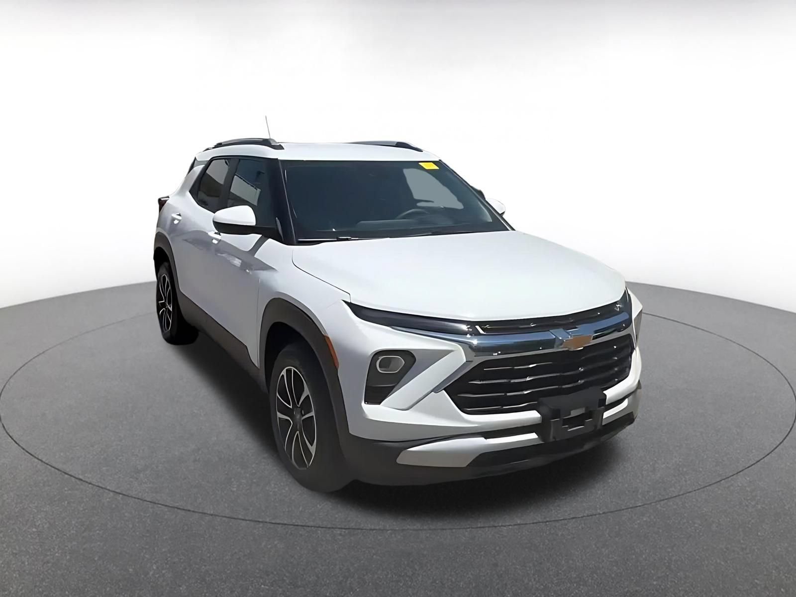 Thumbnail: 2025 Chevrolet TrailBlazer - 3