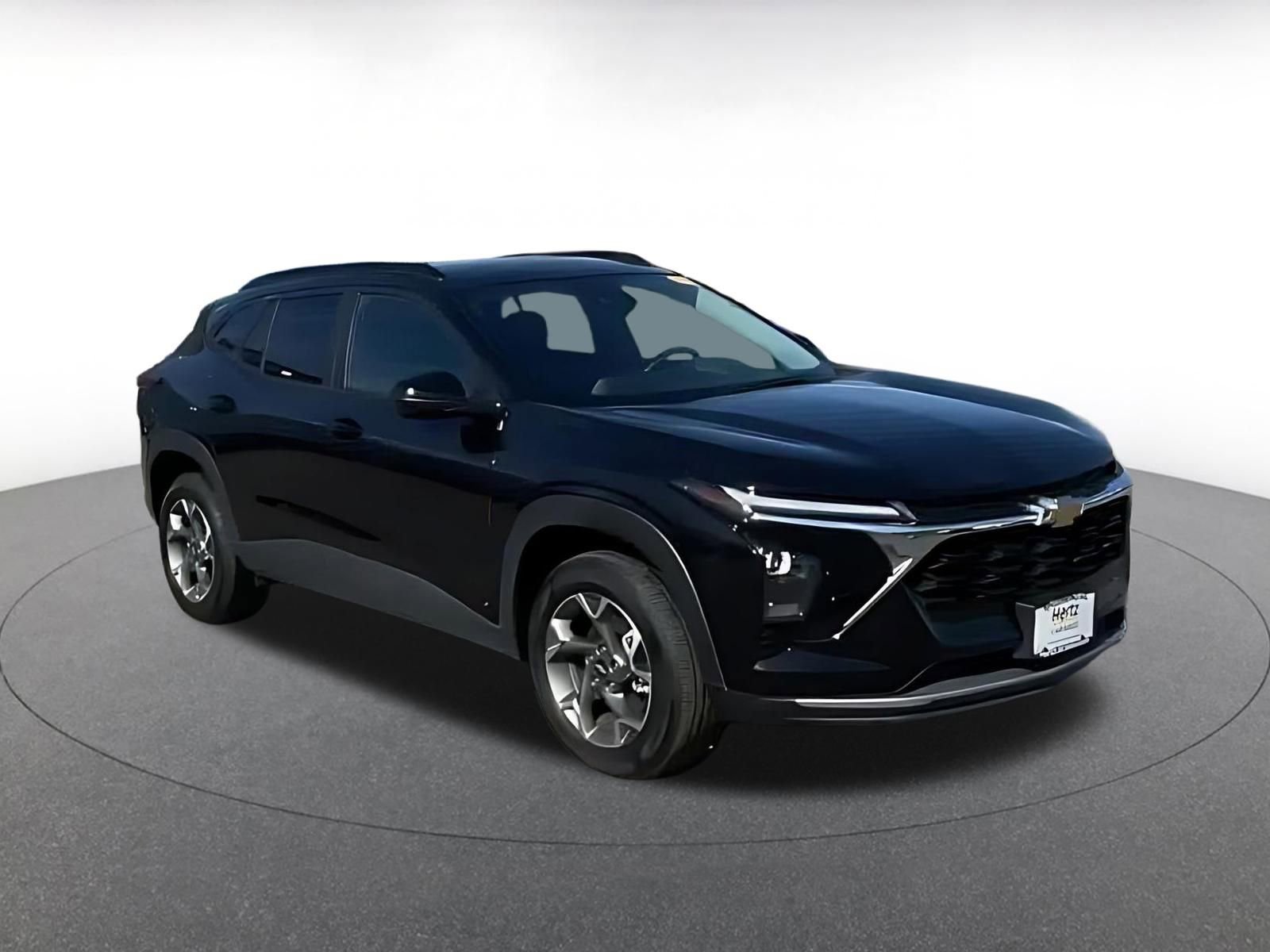 Thumbnail: 2025 Chevrolet Trax - 2