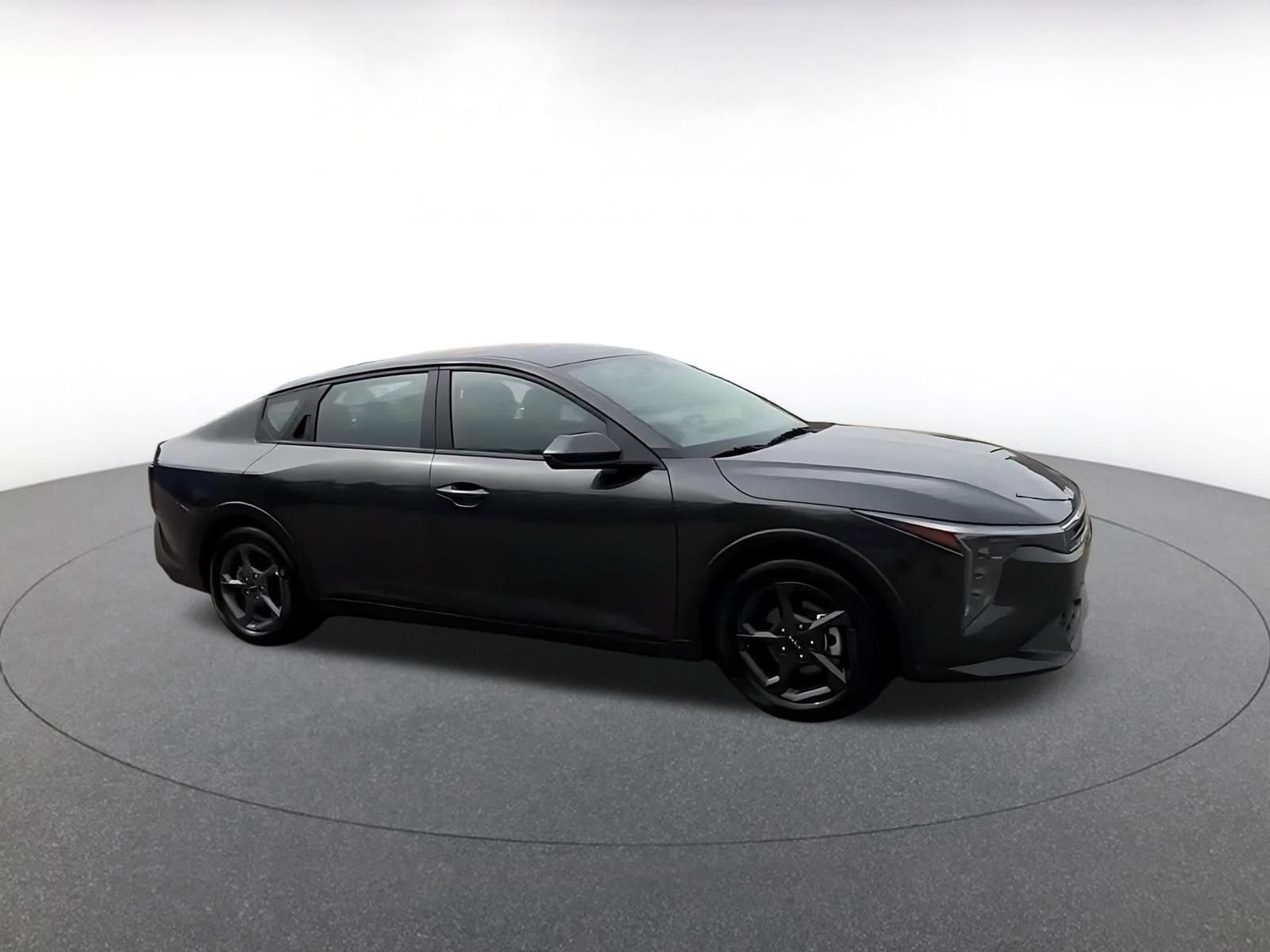 Thumbnail: 2025 Kia K4 - 2
