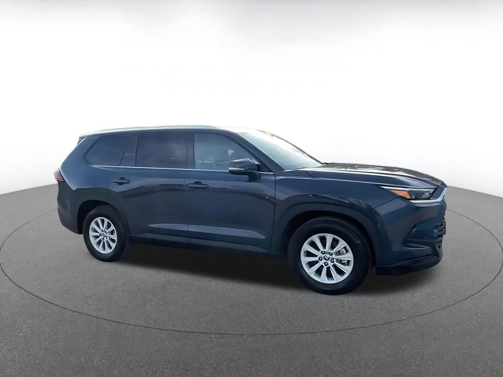 Thumbnail: 2025 Toyota Grand Highlander - 2