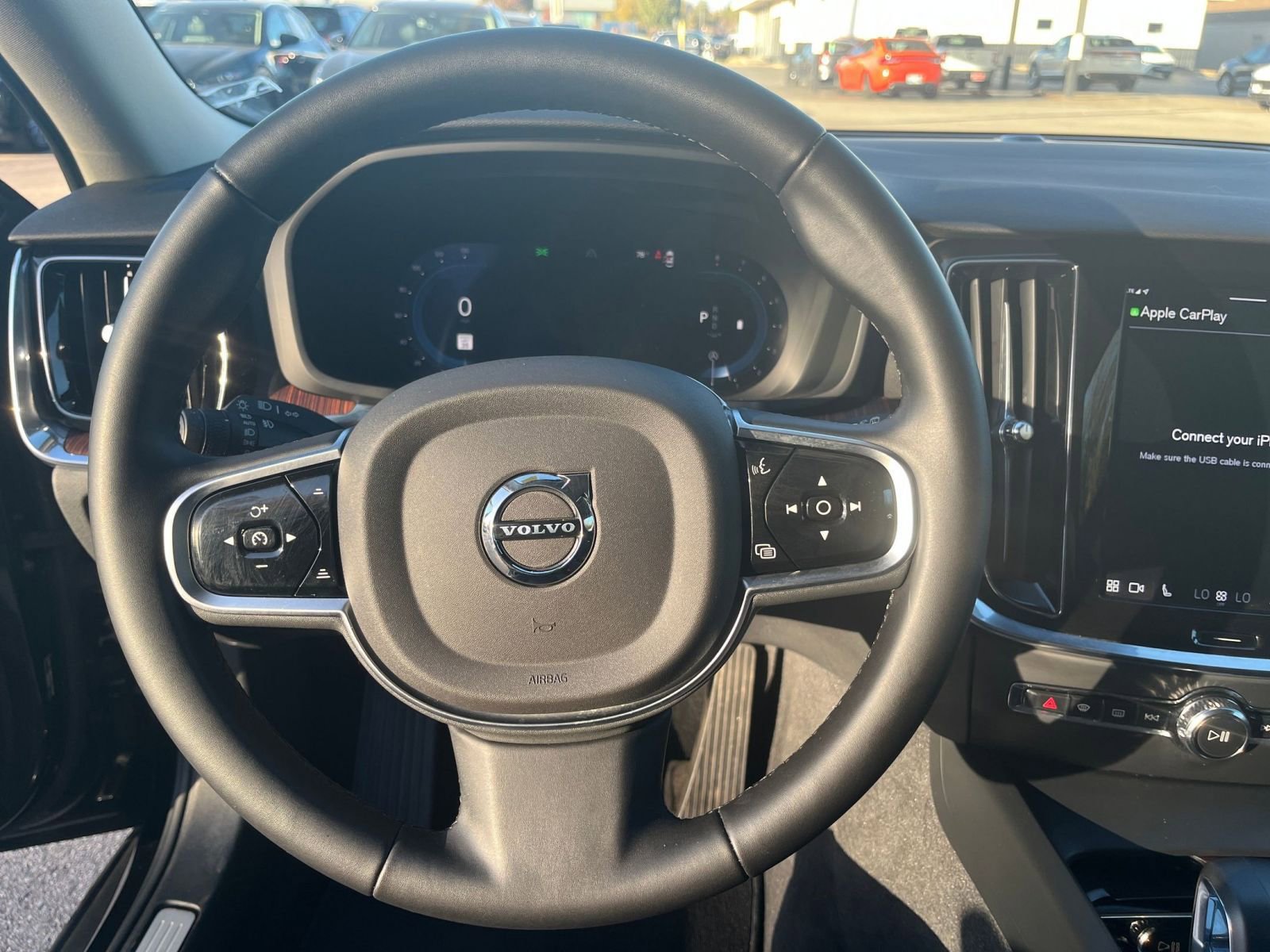 Thumbnail: 2025 Volvo S60 - 28