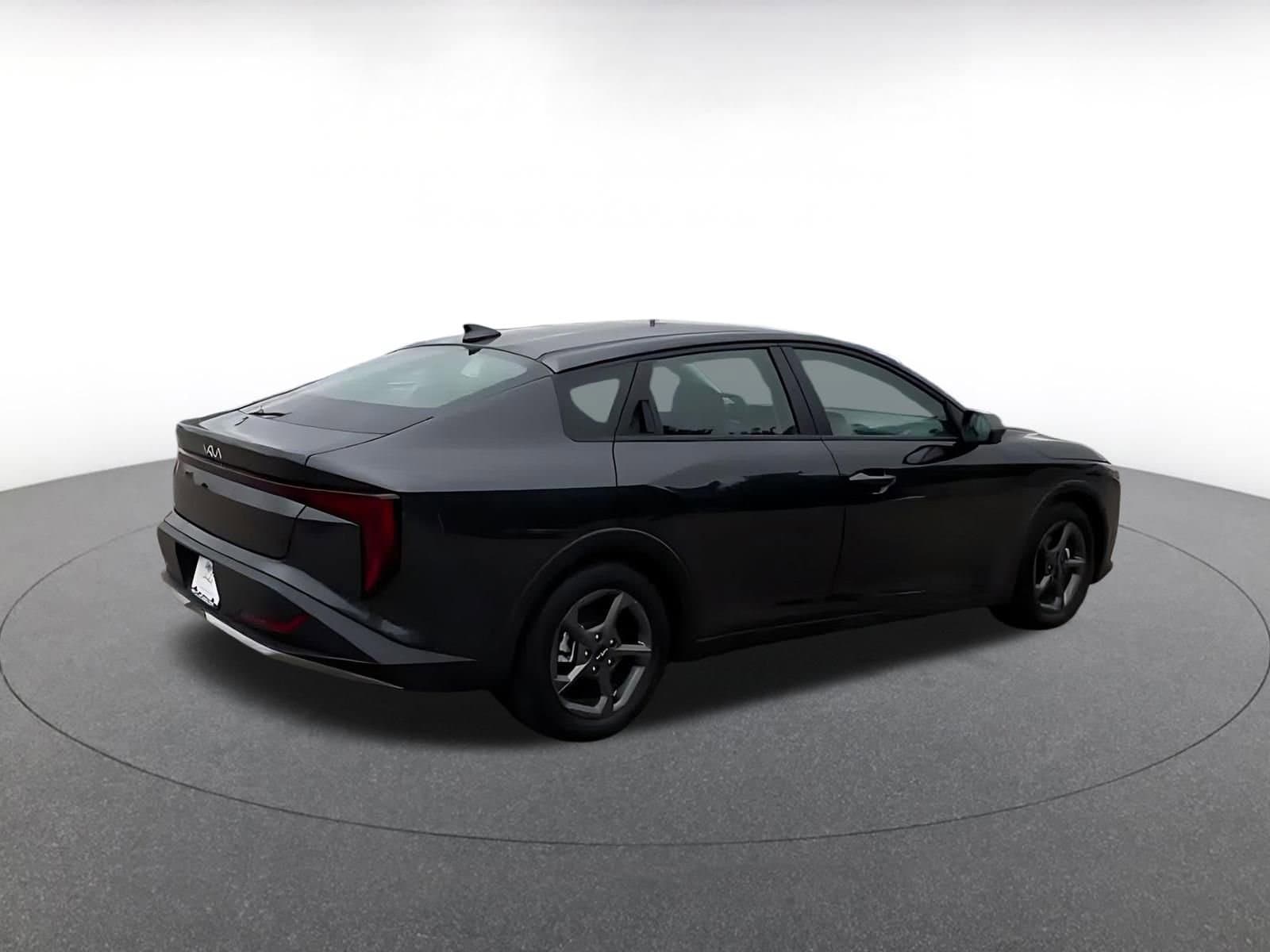 Thumbnail: 2025 Kia K4 - 14