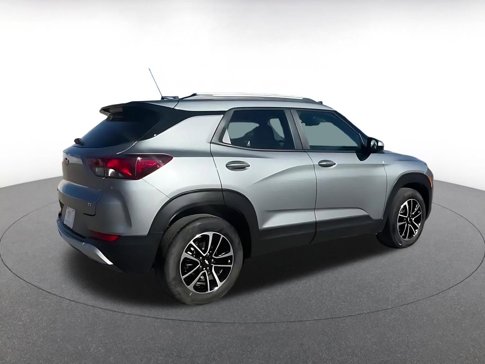 Thumbnail: 2025 Chevrolet TrailBlazer - 14