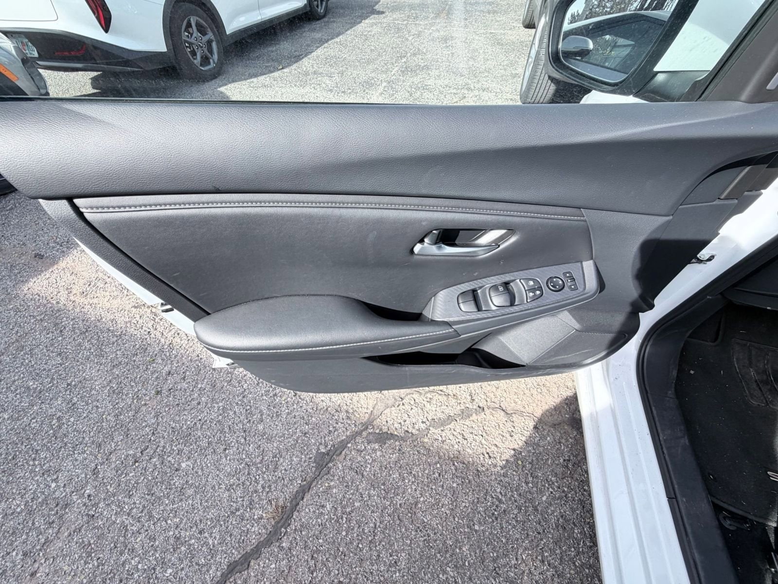 Thumbnail: 2025 Nissan Sentra - 8