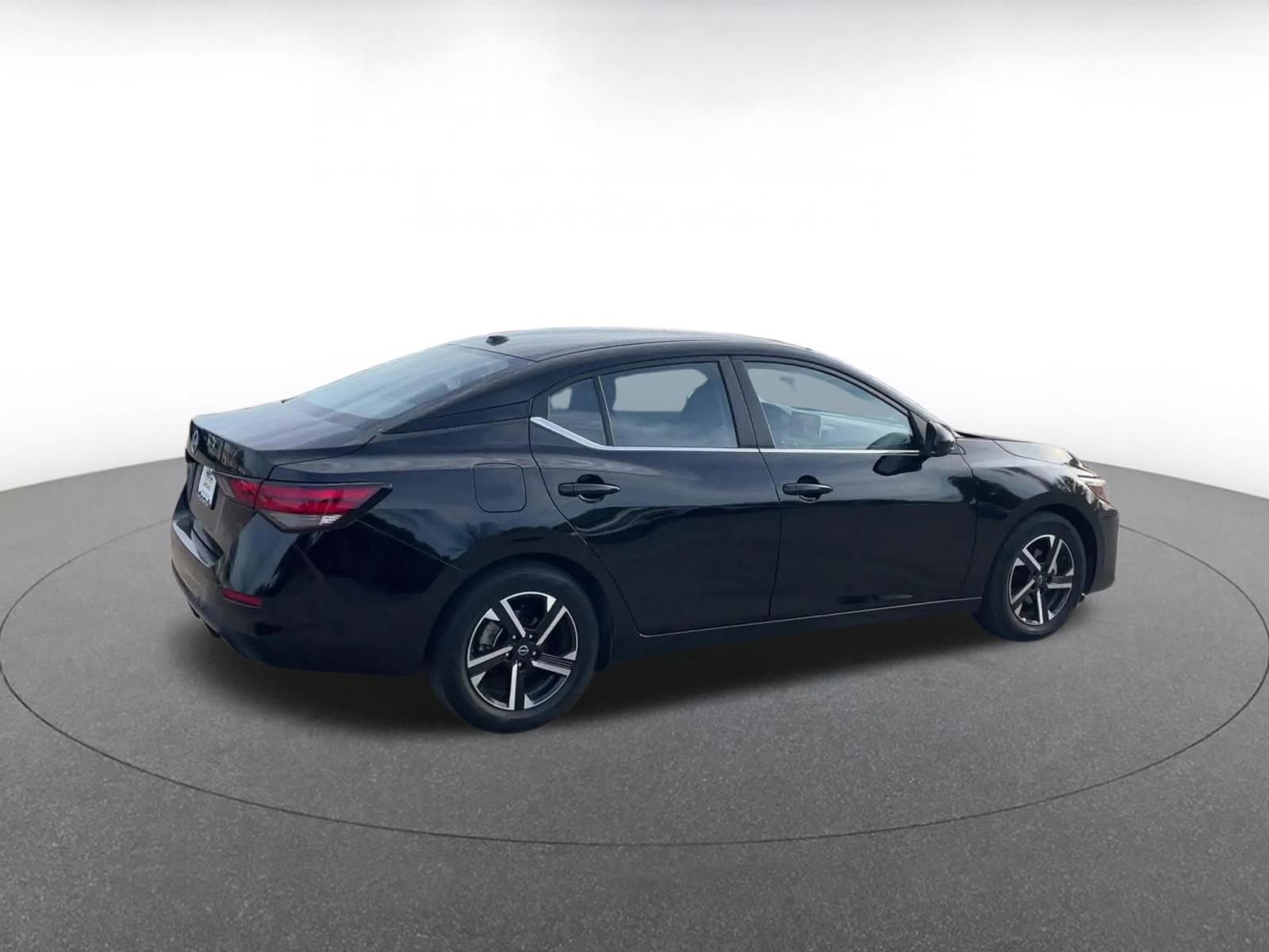 Thumbnail: 2025 Nissan Sentra - 15