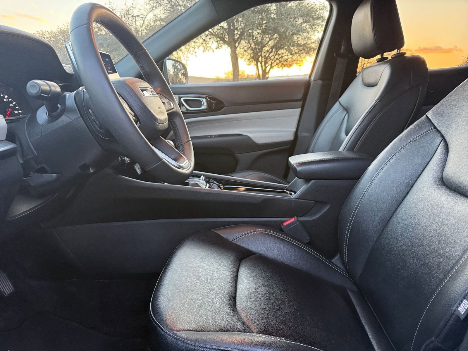 Thumbnail: 2025 Jeep Compass - 27