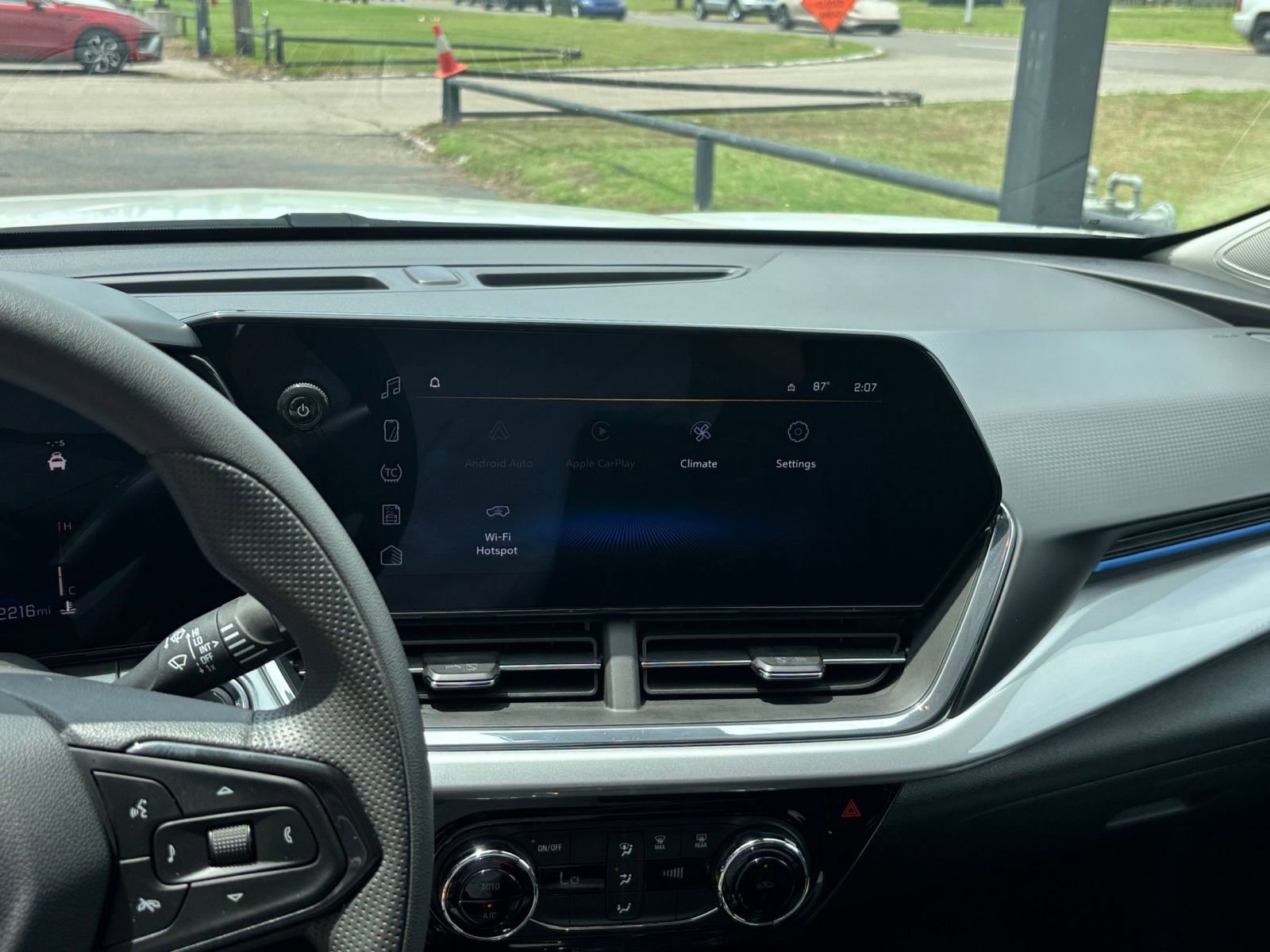 Thumbnail: 2025 Chevrolet Trax - 20
