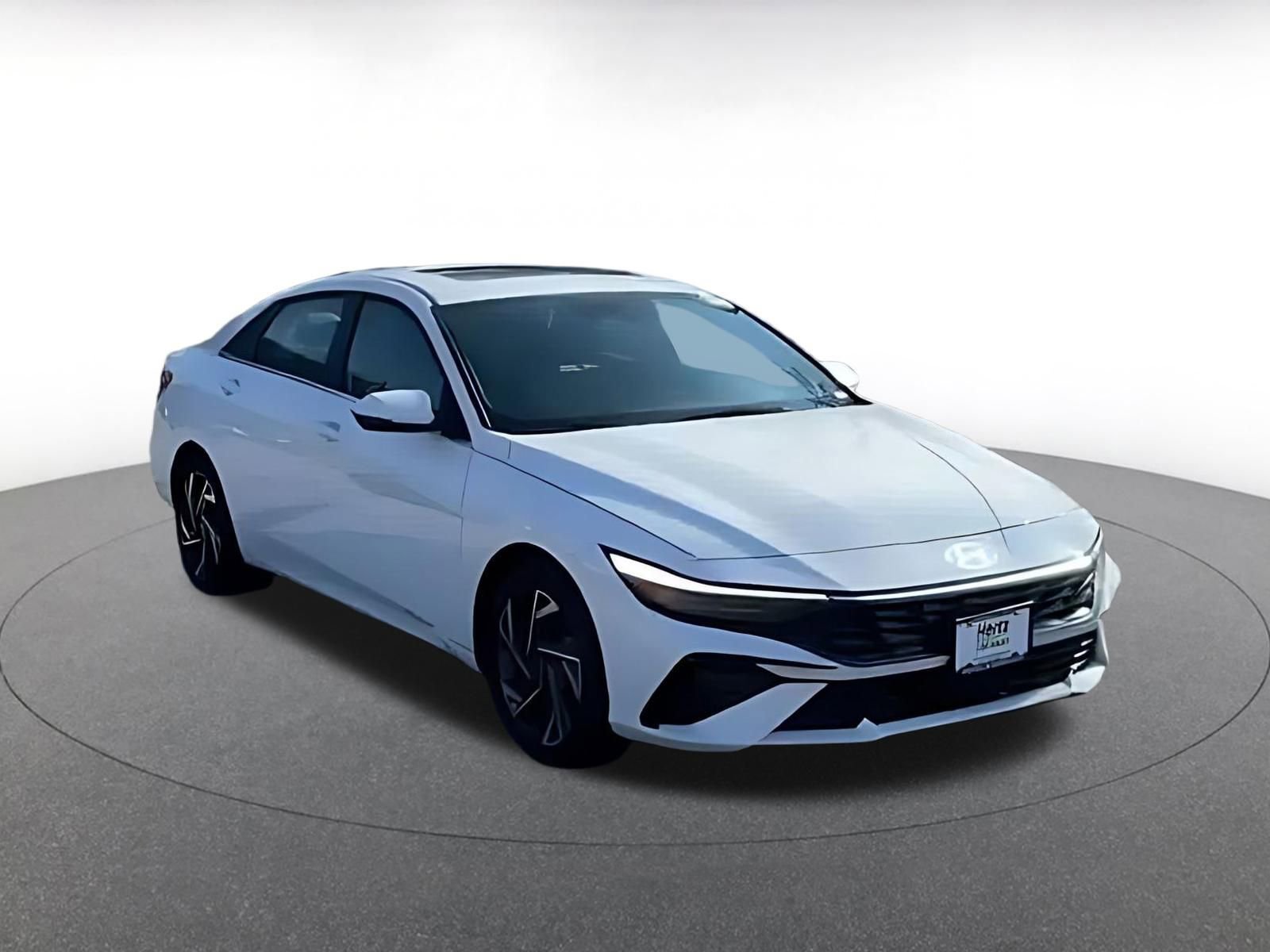 Thumbnail: 2025 Hyundai Elantra - 3