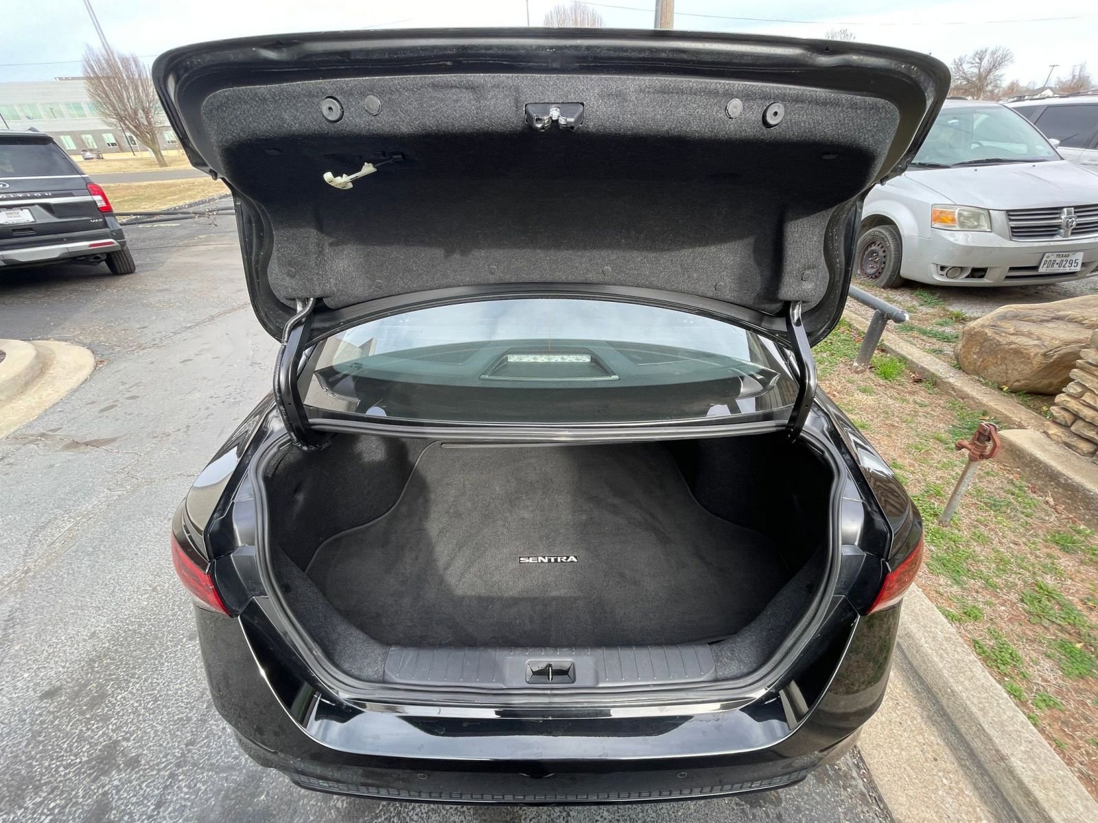 Thumbnail: 2025 Nissan Sentra - 29