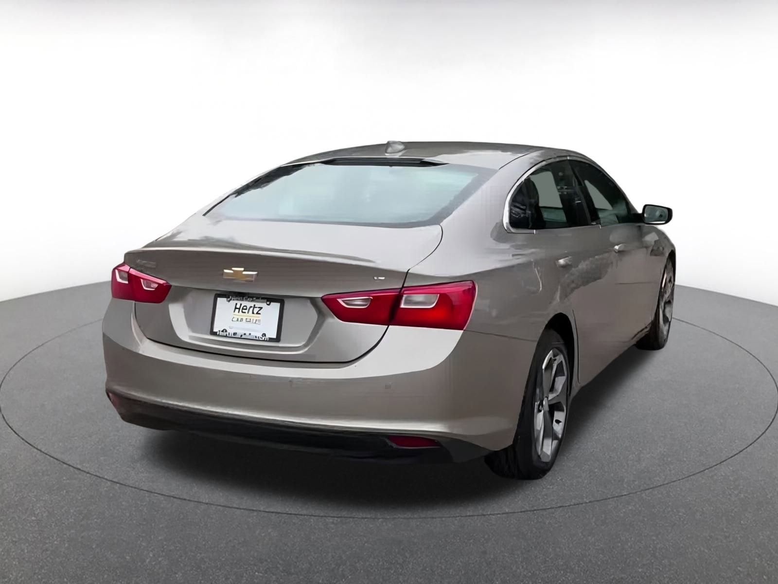 Thumbnail: 2024 Chevrolet Malibu - 14