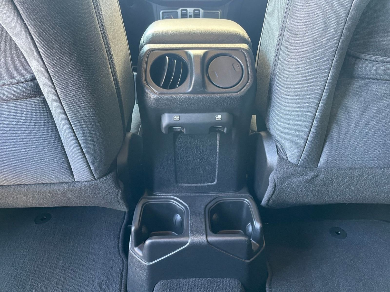 Thumbnail: 2025 Jeep Wrangler - 23