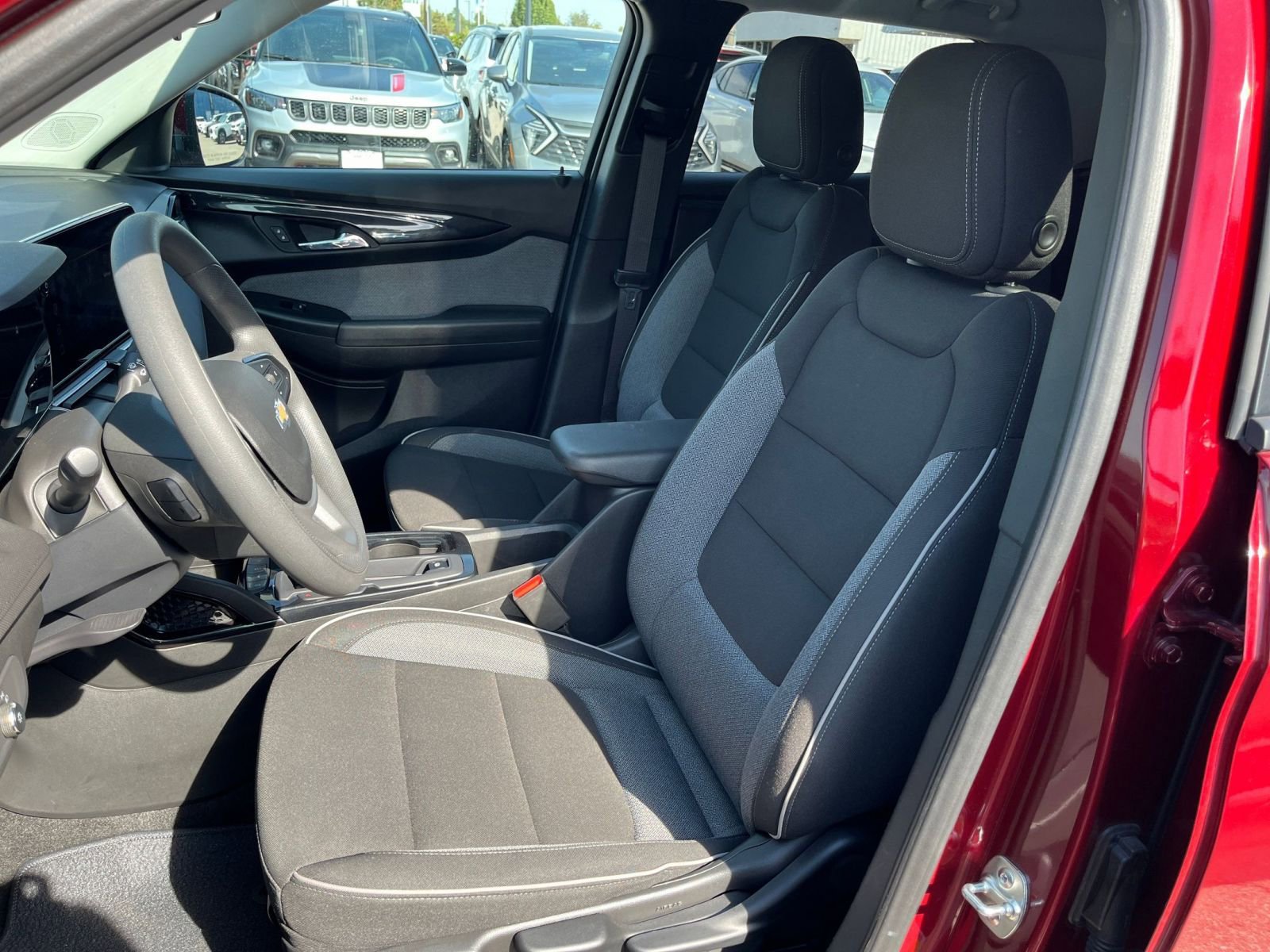 Thumbnail: 2025 Chevrolet TrailBlazer - 24