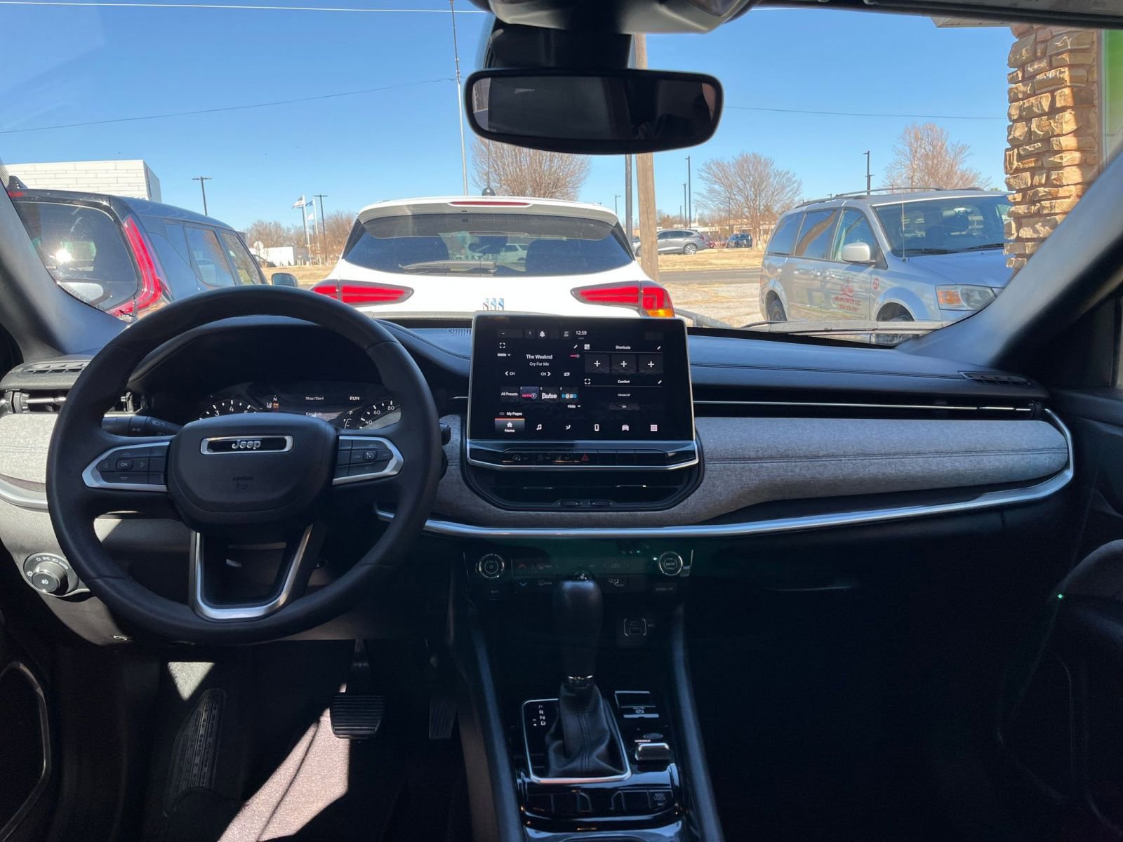 Thumbnail: 2023 Jeep Compass - 32