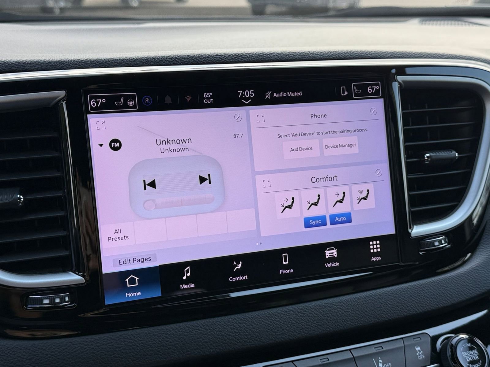 Thumbnail: 2025 Chrysler Pacifica - 22