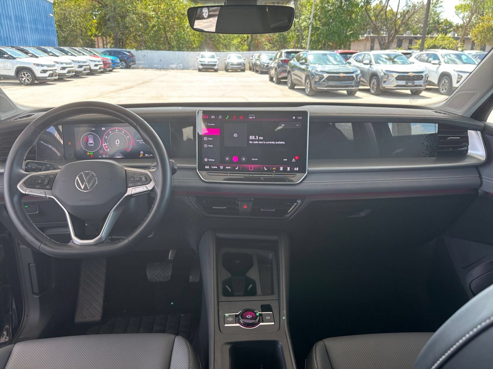 Thumbnail: 2026 Volkswagen Tiguan - 34