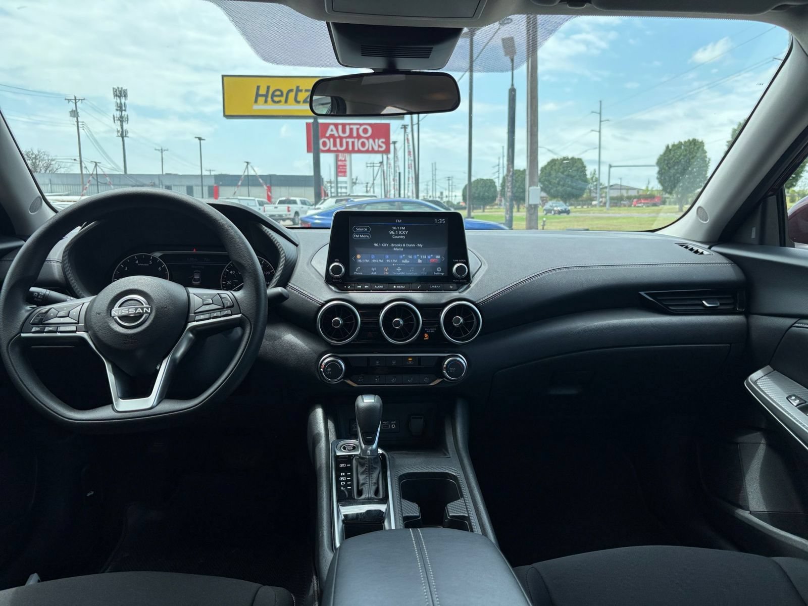 Thumbnail: 2025 Nissan Sentra - 31