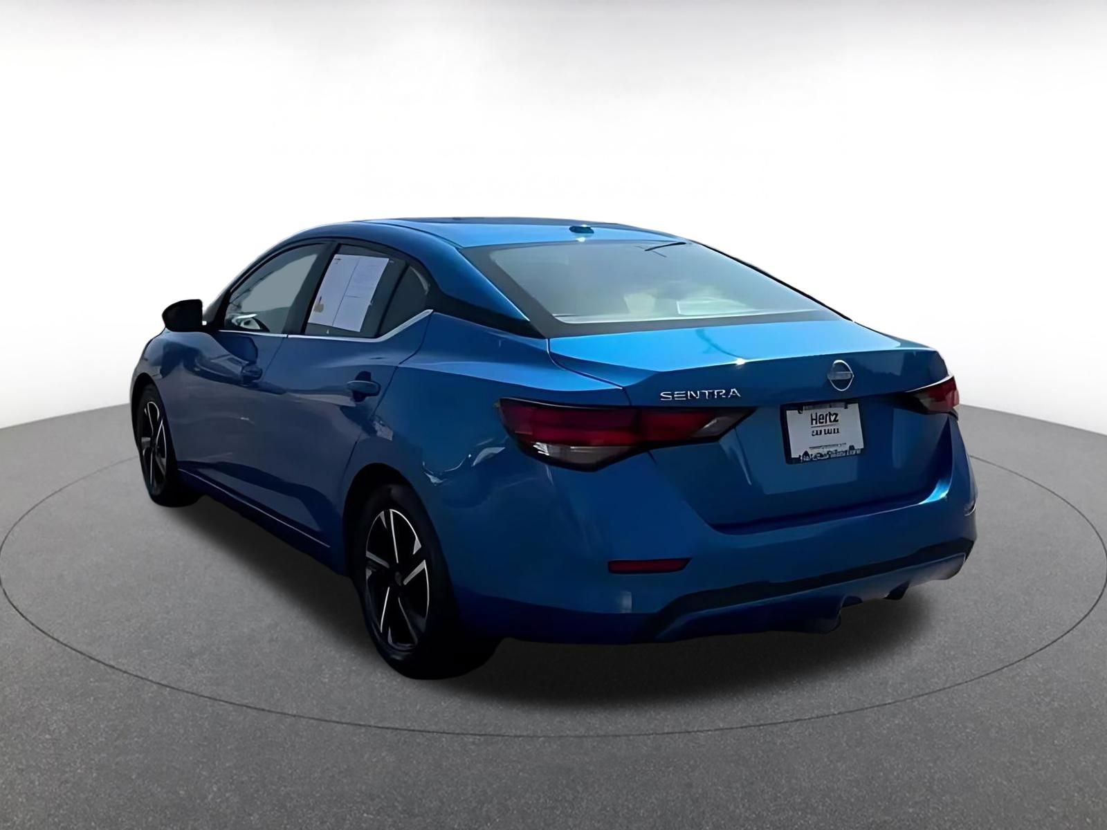 Thumbnail: 2025 Nissan Sentra - 10