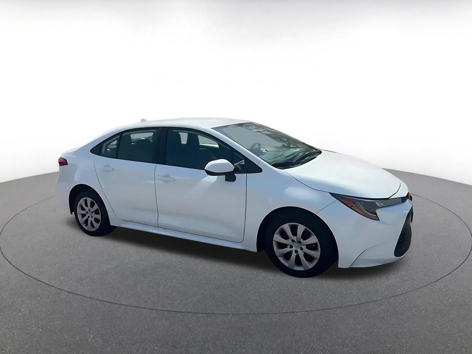 Thumbnail: 2025 Toyota Corolla - 2