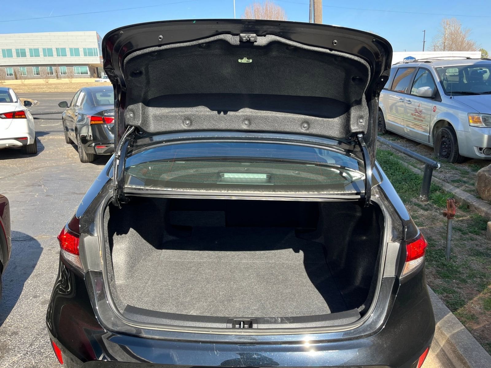 Thumbnail: 2025 Toyota Corolla - 29