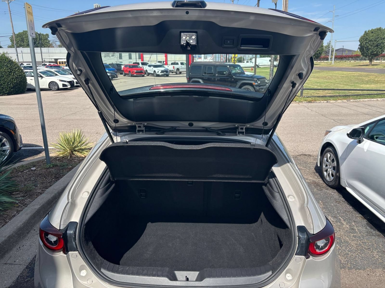 Thumbnail: 2026 Mazda Mazda3 - 31