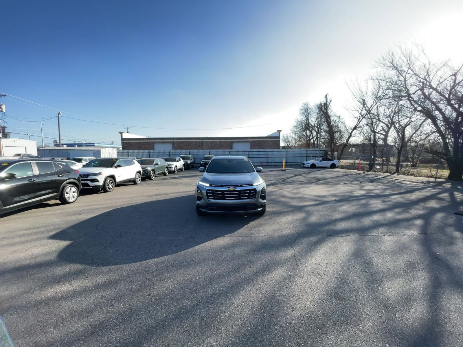 Thumbnail: 2025 Chevrolet Equinox - 16