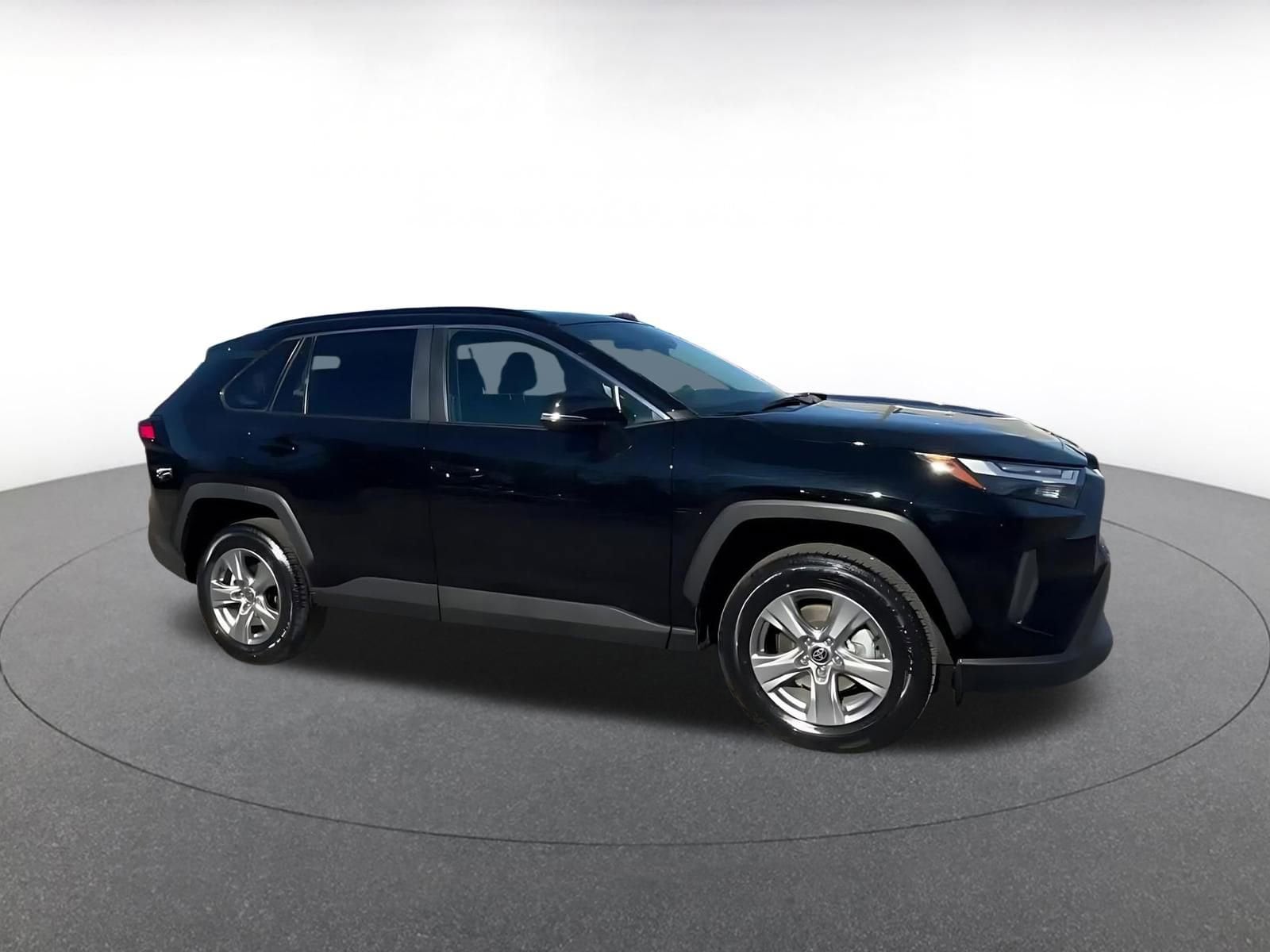 Thumbnail: 2025 Toyota RAV4 - 2