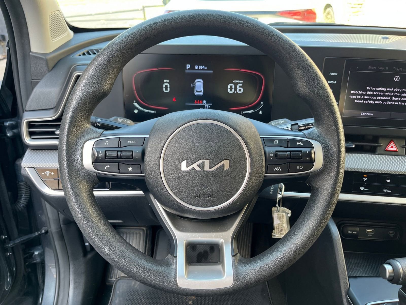 Thumbnail: 2023 Kia Sportage - 27