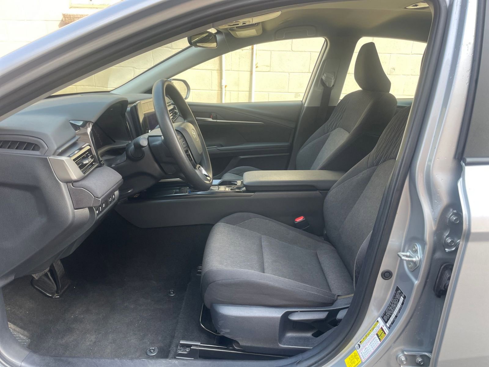 Thumbnail: 2025 Toyota Camry - 27