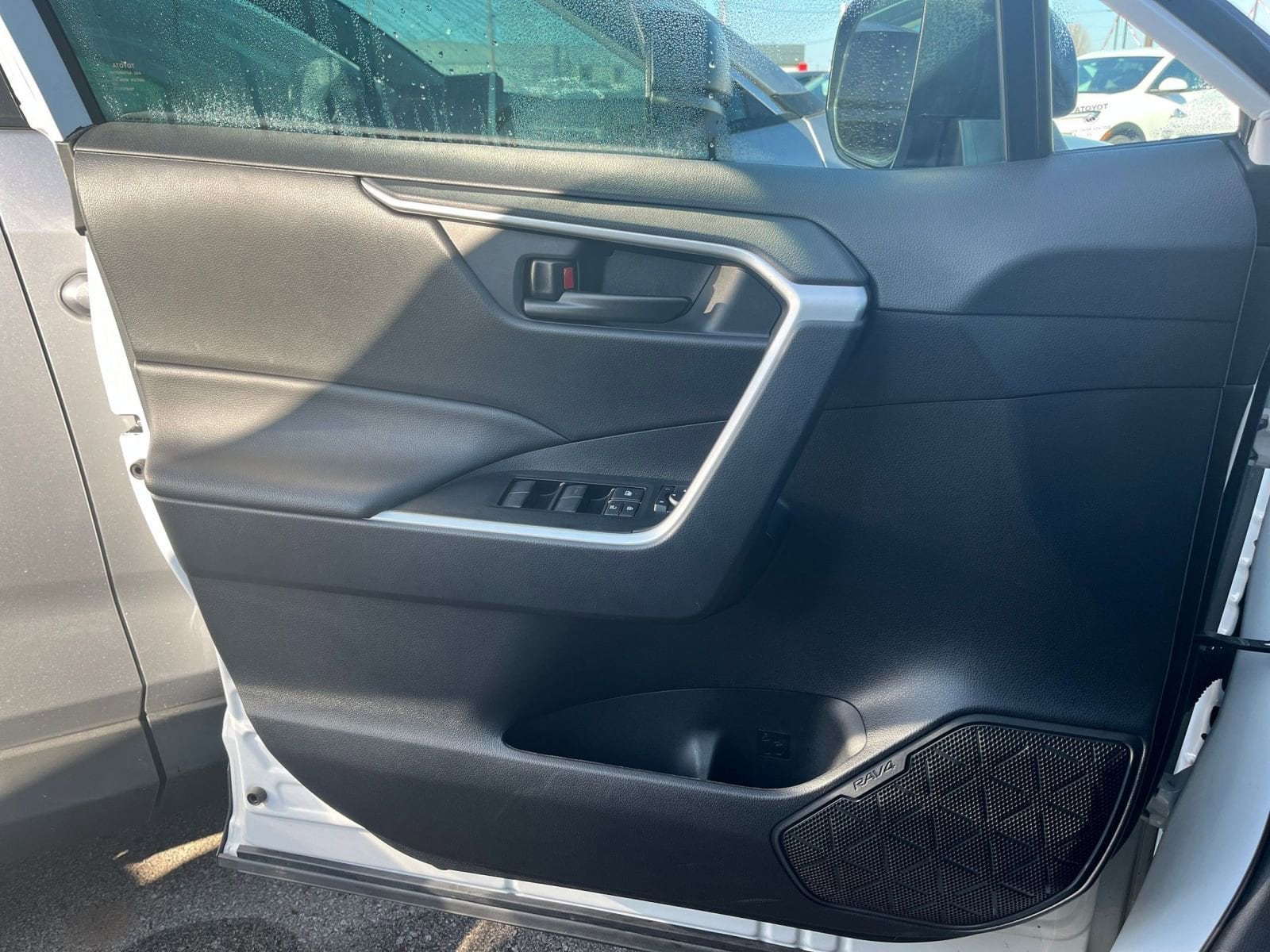 Thumbnail: 2025 Toyota RAV4 - 20