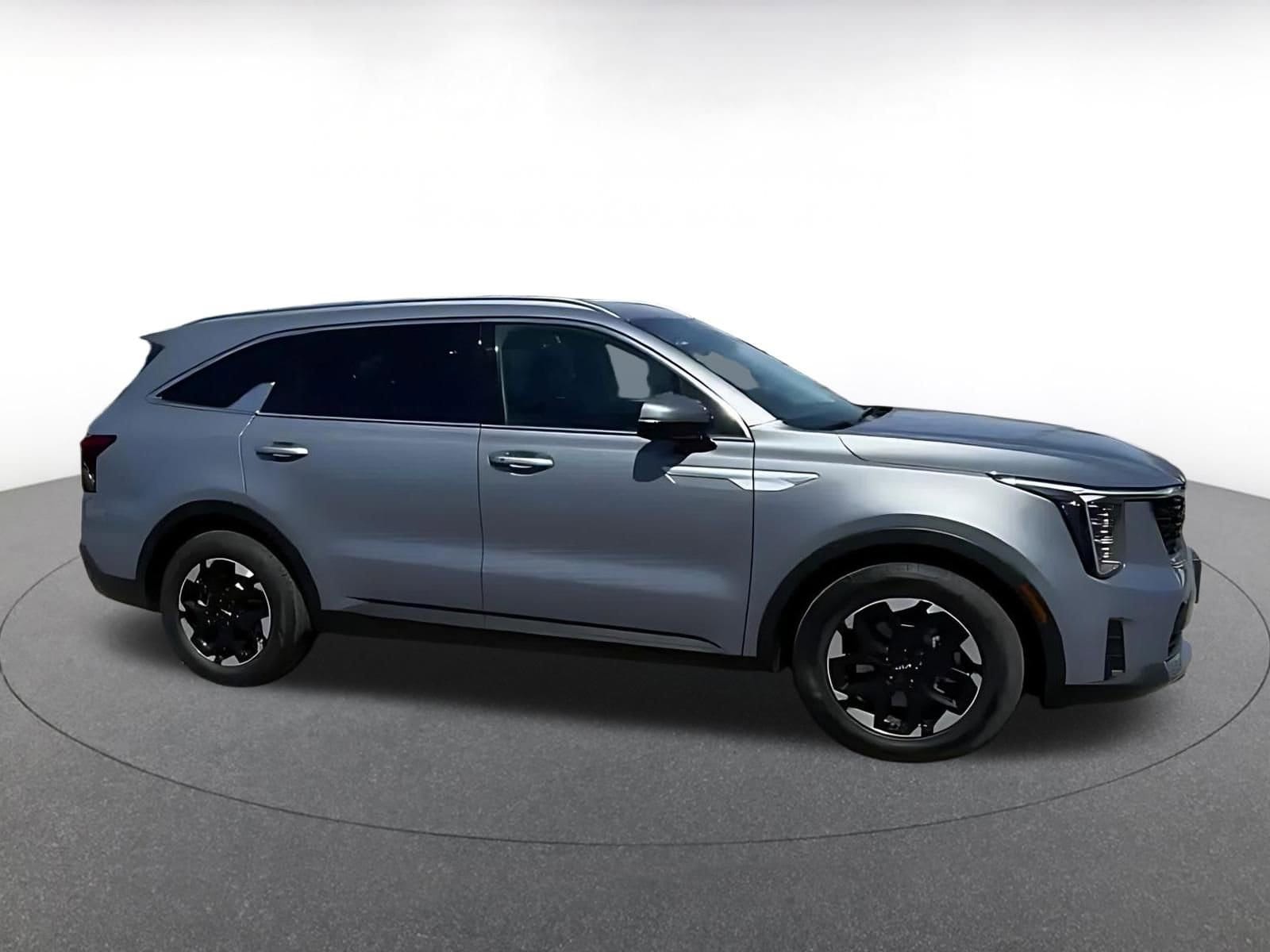 Thumbnail: 2024 Kia Sorento - 16