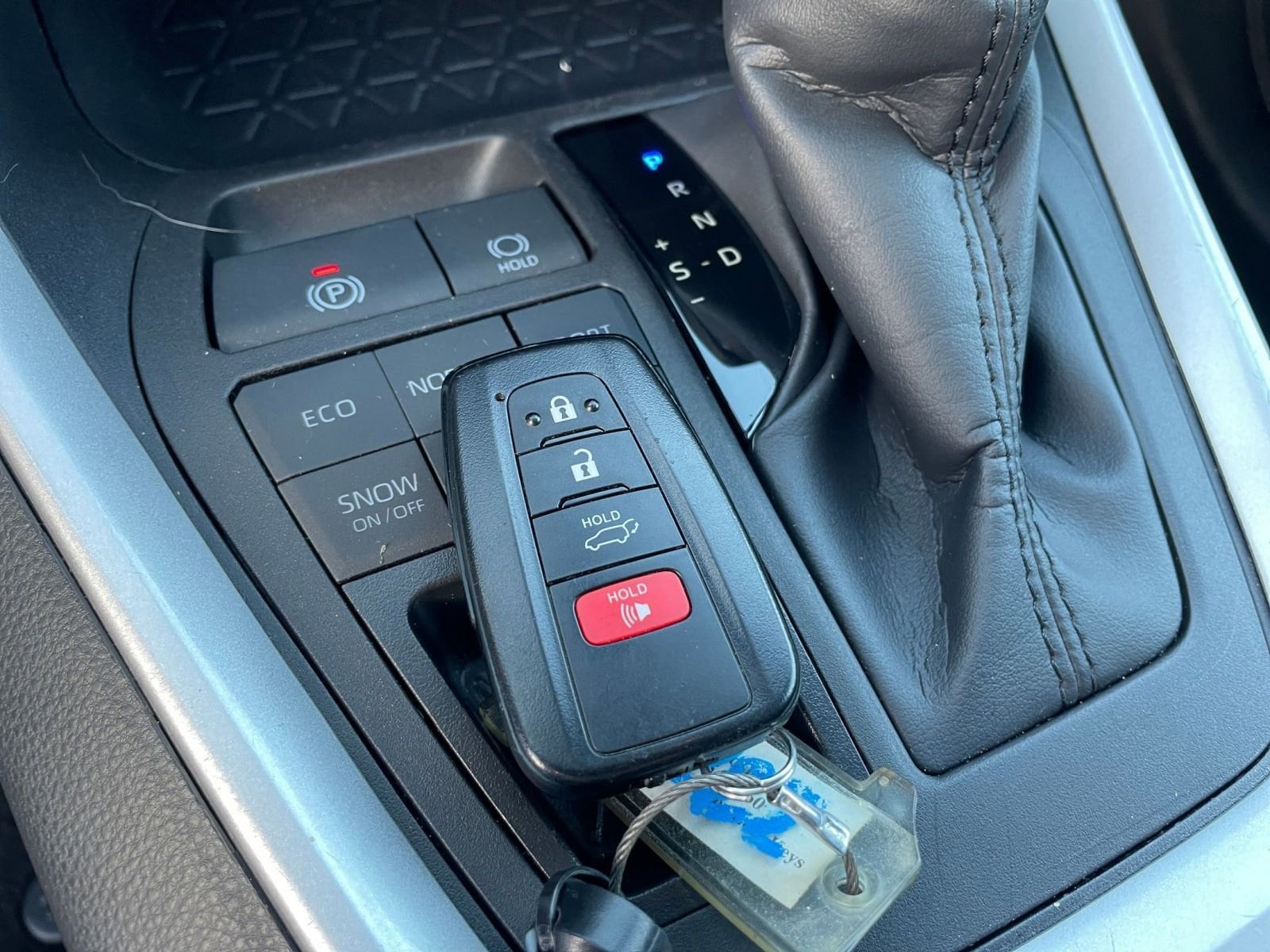 Thumbnail: 2025 Toyota RAV4 - 22