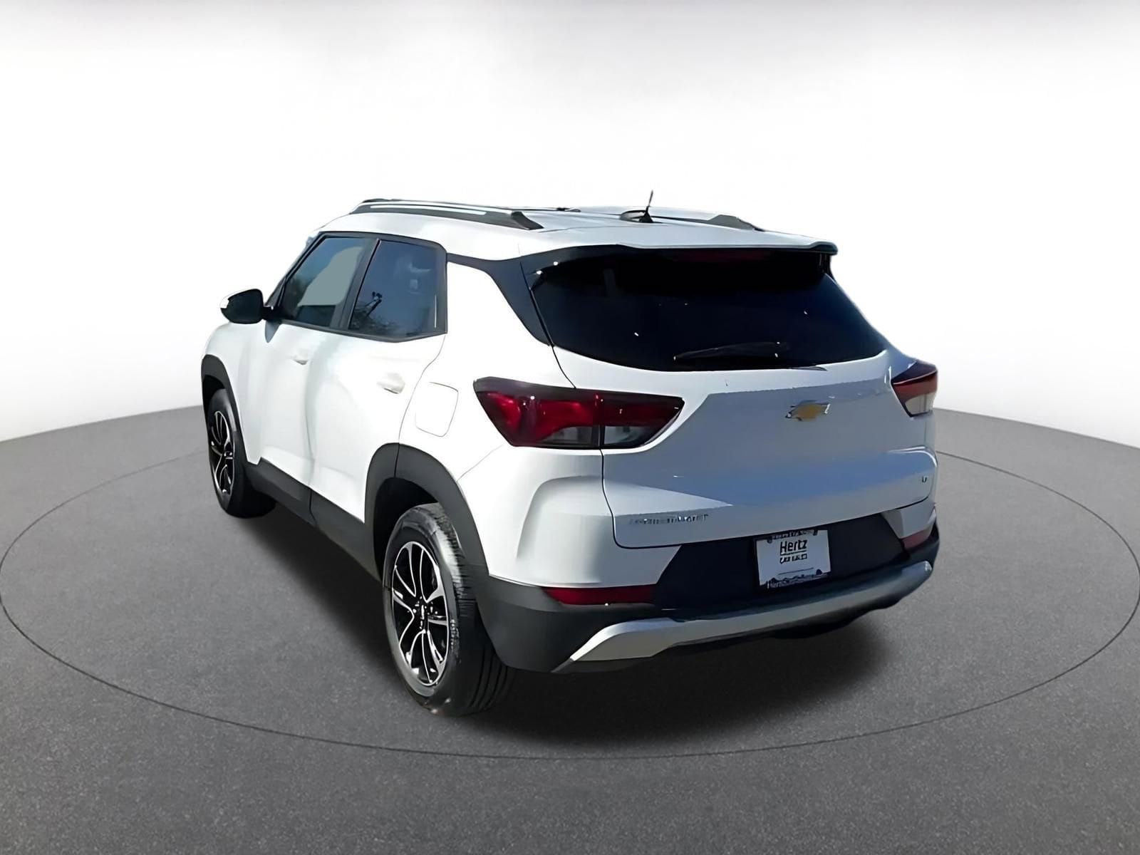 Thumbnail: 2025 Chevrolet TrailBlazer - 11