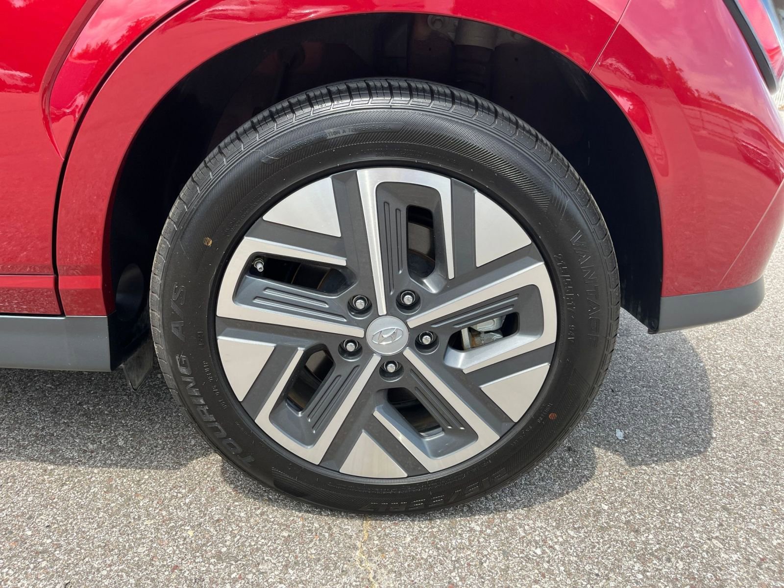 Thumbnail: 2023 Hyundai Kona - 34