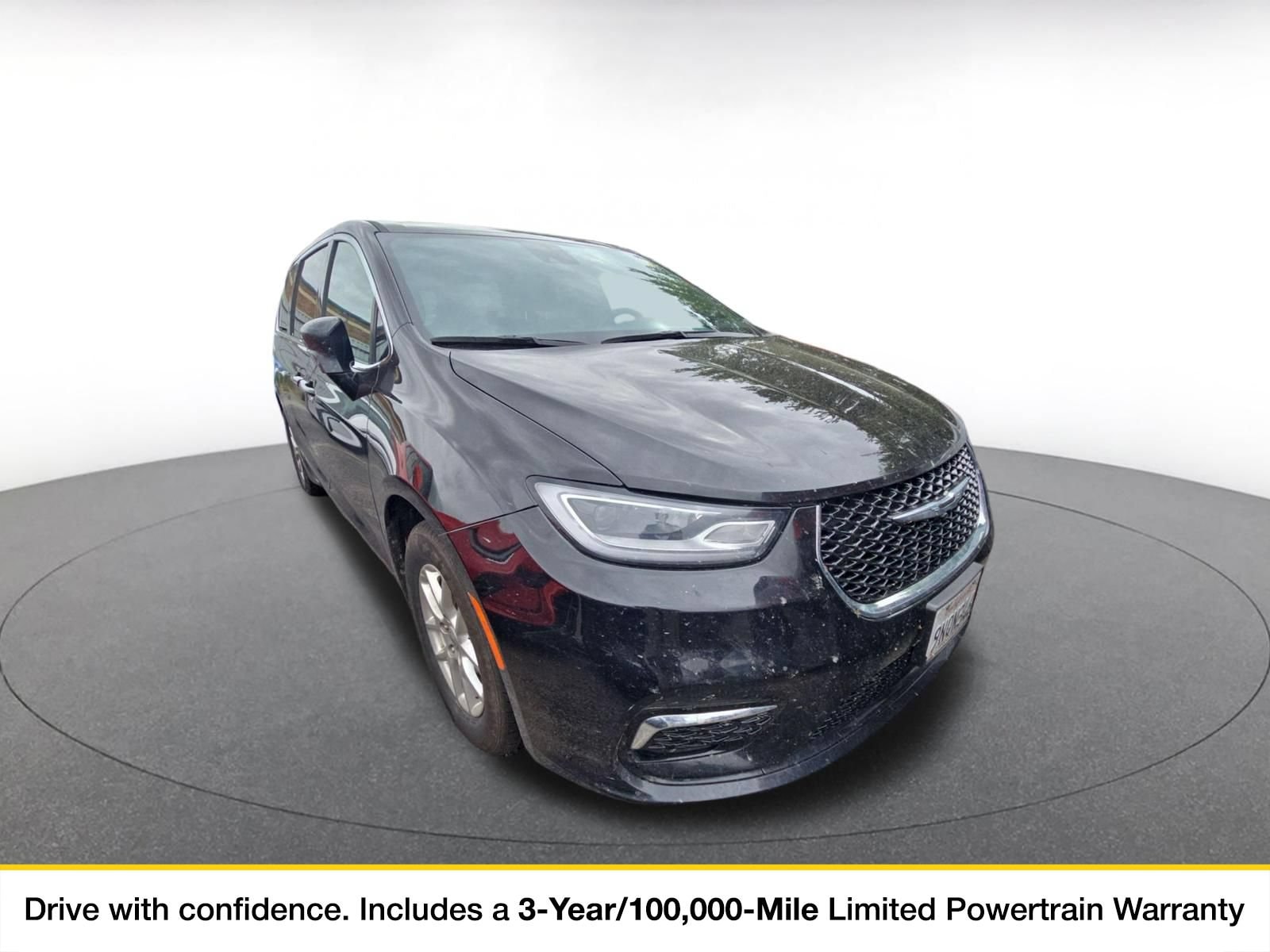 2025 Chrysler Pacifica Select