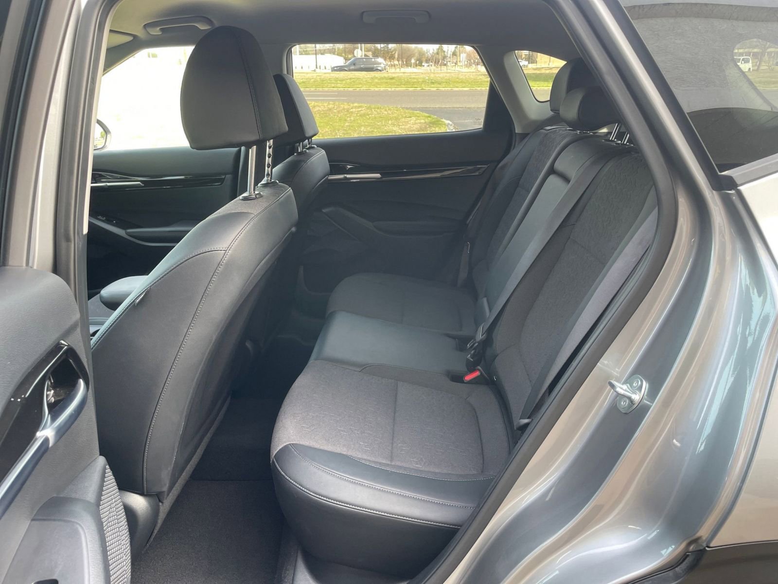 Thumbnail: 2025 Kia Seltos - 27