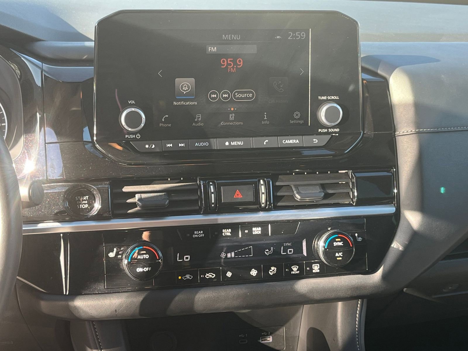 Thumbnail: 2025 Nissan Pathfinder - 21