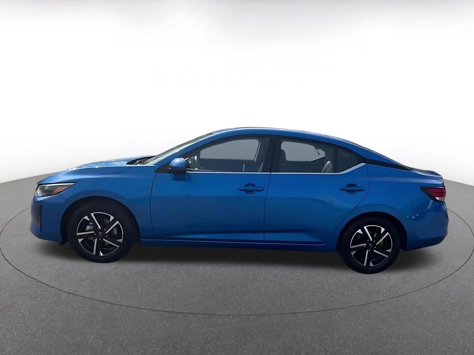 Thumbnail: 2025 Nissan Sentra - 9